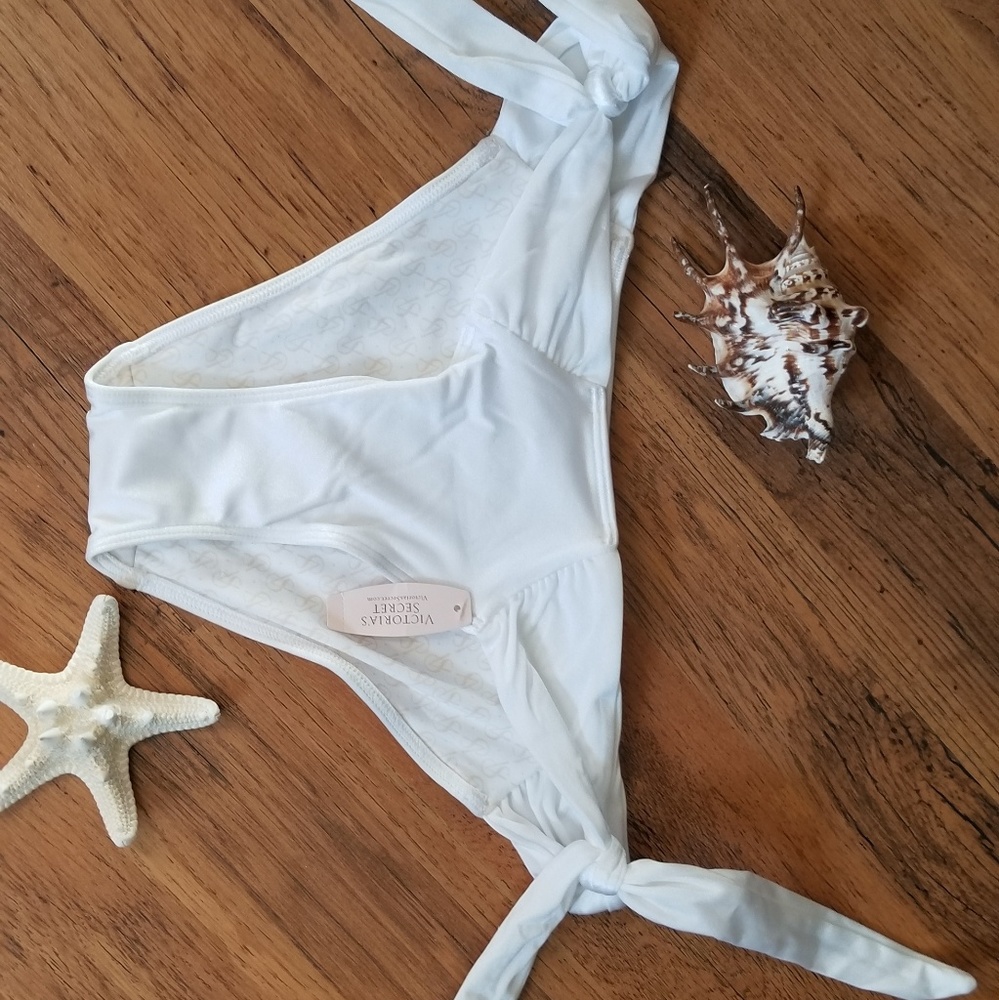 VS brand new with tags (1 with out)